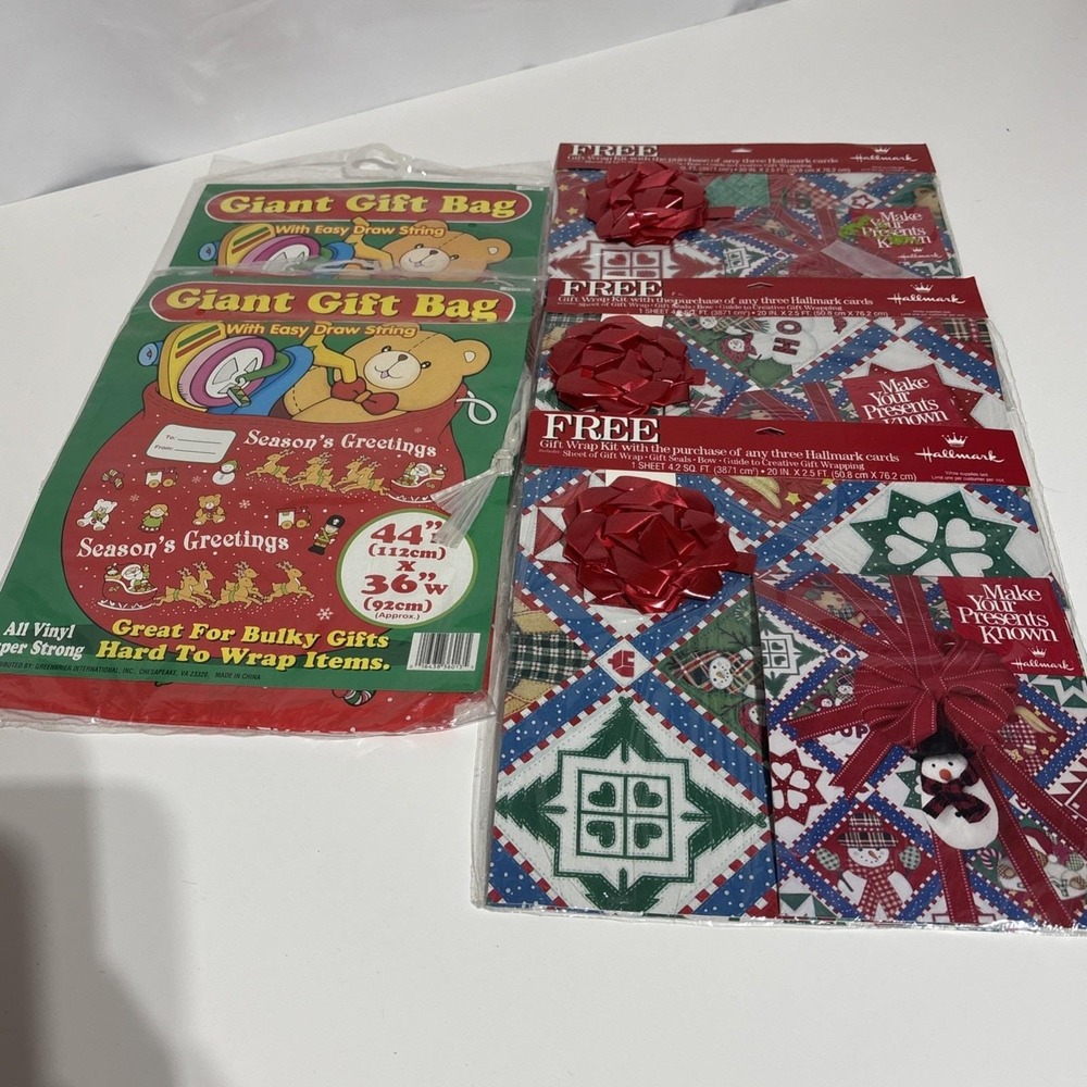Lot 3 Hallmark Vintage Christmas Wrapping Paper Flat Wrap & 2 Giant‎ Gift Bags
